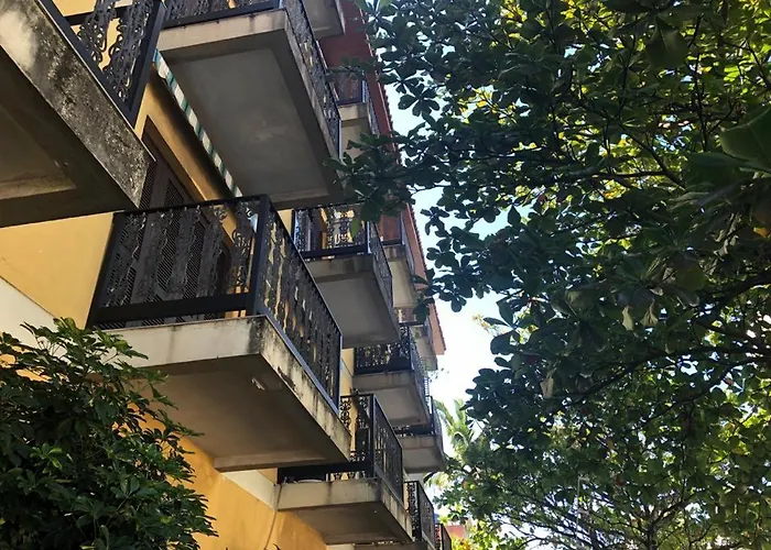 3 dormitórios no Guarujá, próximo ao Aquário! Sinta-se em casa!