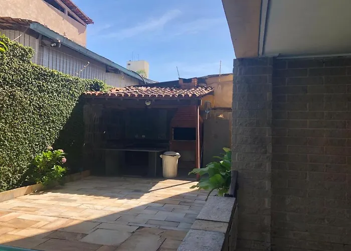 3 dormitórios no Guarujá, próximo ao Aquário! Sinta-se em casa!